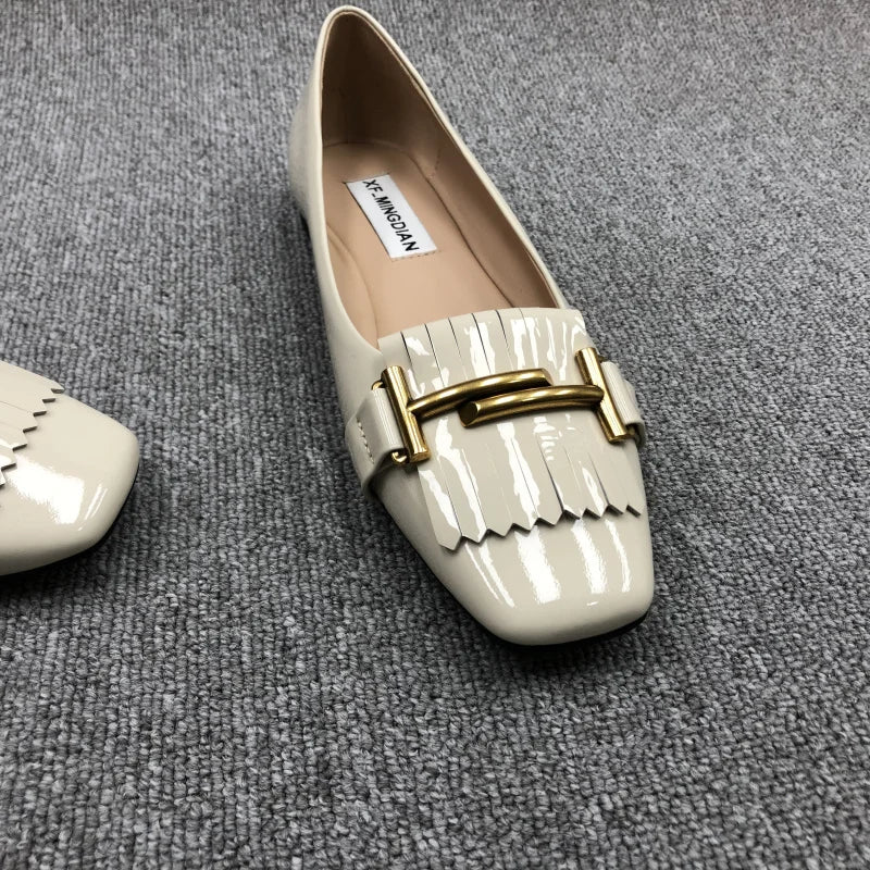 Women's Flat Shoes 2023 New Fashion Patent Leather Tassel Metal Low Heel Shallow Mouth Comfortable Casual Shoes Plus Size 33-43