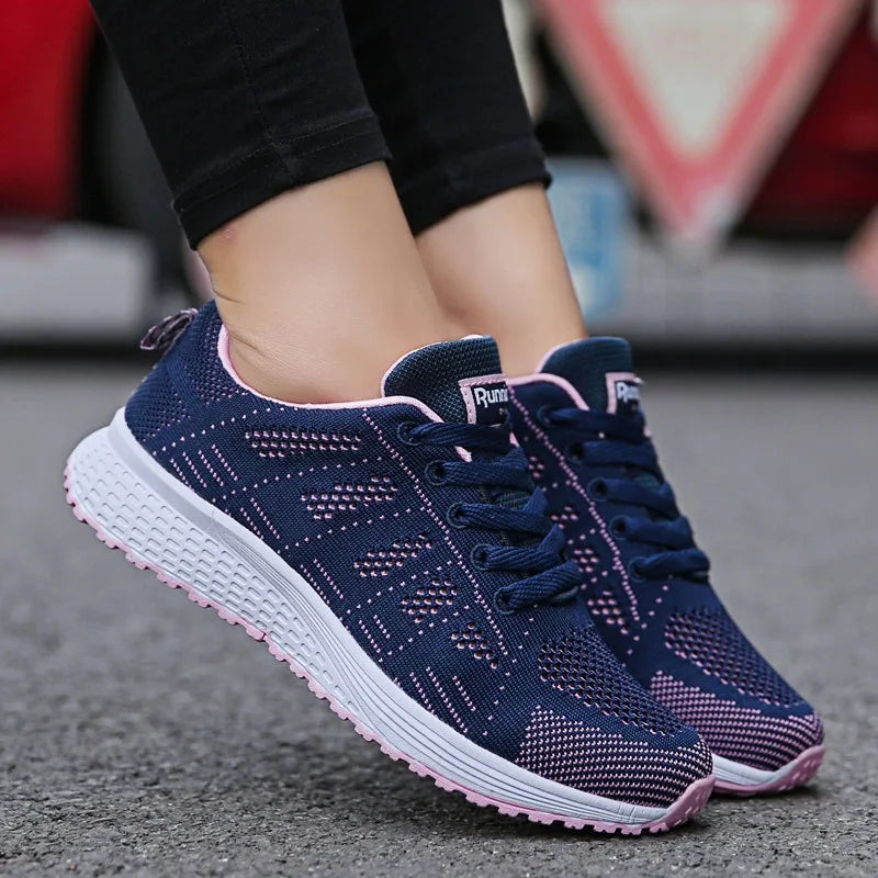 Women Run Shoes Lightweight Anti-slip Female Sports Shoes Outdoor Soft Men Sneakers Up Fashion yeezy Tennis zapatillas niño shoe